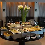 Radisson San Isidro Hotel & Suites